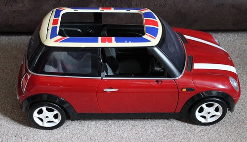 sindy doll car